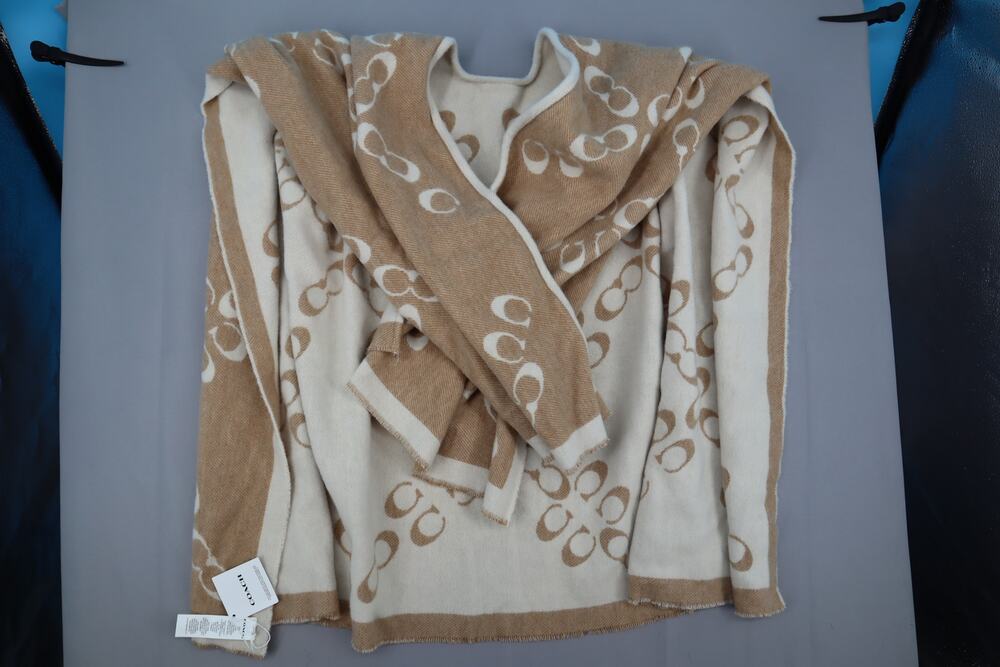 NWT Coach Signature Knit Poncho Chalk Taupe Wool Cashmere One Size Italy